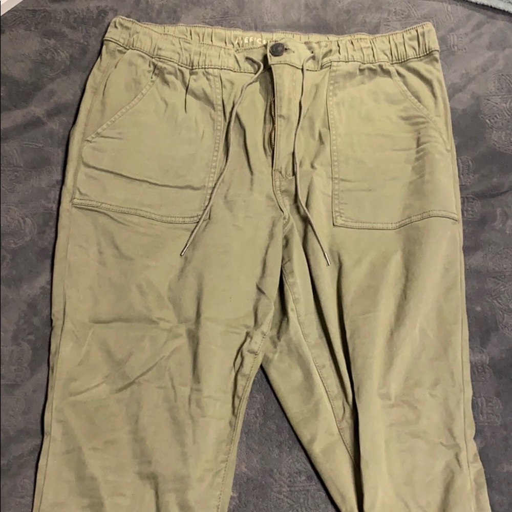 American eagle joggers